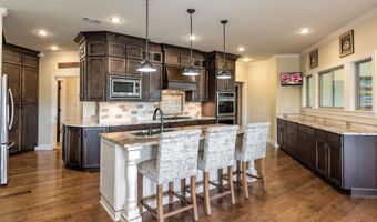 7325 Palm Beach Ave, Benton, AR 72019