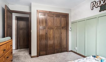 1212 E Cedar St, Brandon, SD 57005