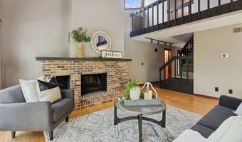 1331 N BRIARCLIFF Dr, Appleton, WI 54915