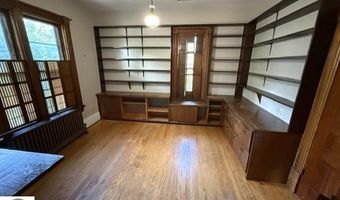 424 Center St, Alma, MI 48801