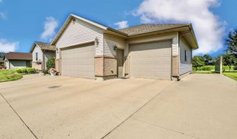 1702 Northview Ln, Aberdeen, SD 57401