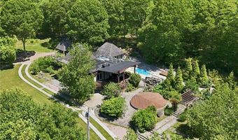 160 Ross Hill Rd, Charlestown, RI 02813