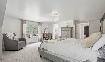 1527 Glenking Ln, Alliance, OH 44601