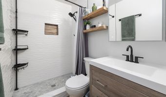 44192 MOSSY BROOK Sq, Ashburn, VA 20147