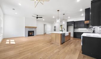 39 Northampton Dr, Bella Vista, AR 72714