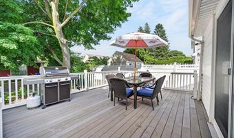 165 Salem Ave, Cranston, RI 02920