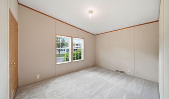 704 Hidden River Dr, Adrian, MI 49221