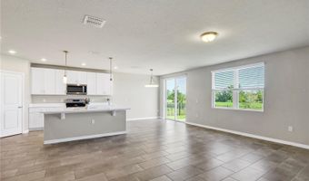 1122 OAK VALLEY Dr, Auburndale, FL 33823