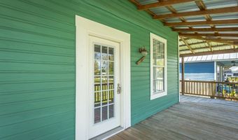 112 14th St, Apalachicola, FL 32320