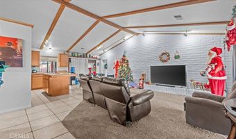 16043 Saint Timothy Rd, Apple Valley, CA 92307