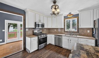 310 E Main St, Alhambra, IL 62001