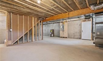 52 Governor St, Cumberland, RI 02864