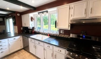 420 Augusta Rd, Belmont, ME 04952
