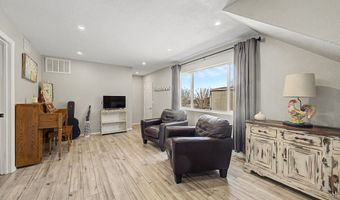 1502 S PROSPECTORS Rd, Apache Junction, AZ 85119