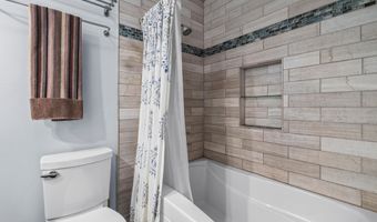 2050 Chalmers Dr, Ann Arbor, MI 48104