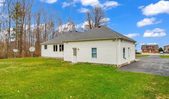 2828 Lakeshore, Applegate, MI 48401