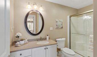 11 Swan Ln 11, Andover, MA 01810