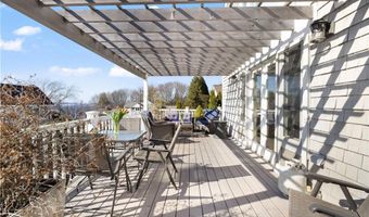 109 Umiak Ave, Jamestown, RI 02835