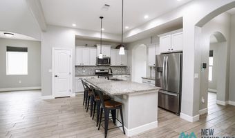 3721 Sapphire Dr, Carlsbad, NM 88220