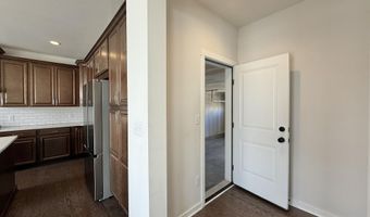 6394 S Trailwoods Dr, Ann Arbor, MI 48103