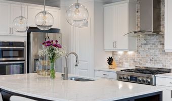 220 Briar Holw, Woodstock, GA 30188