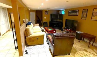 160 L St 1, Boston, MA 02127