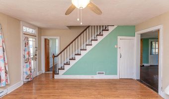 14 MAIN St, Frankford, DE 19945