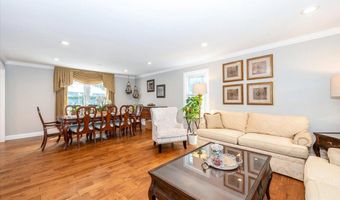 4926 KING DAVID Blvd, Annandale, VA 22003