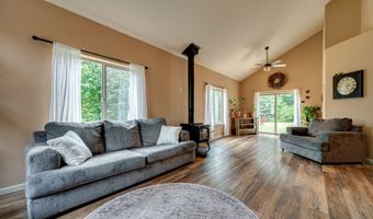 118 BALD EAGLE Rd, Ariel, WA 98603