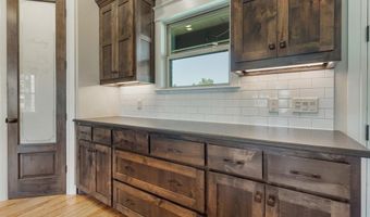 140 Cowan Xing, Alvord, TX 76225