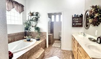 603 Oakwood Pl, Carlsbad, NM 88220