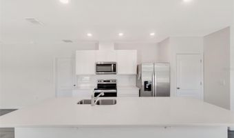 5879 GALLOPING Dr, Apopka, FL 32712