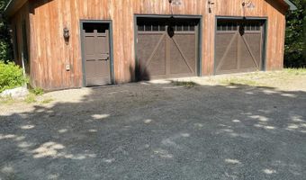 335 Valley View Dr, Addison, VT 05491