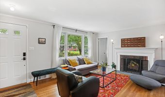 8810 LOWELL St, Bethesda, MD 20817
