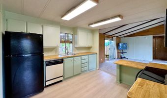 1029 FIFIELD St, Brookings, OR 97415