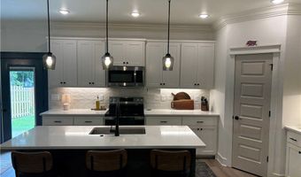 15 Exminster Ln, Bella Vista, AR 72714