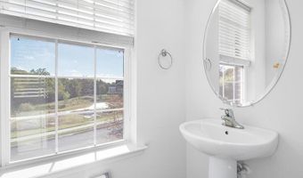 447 LENAPE Way, Claymont, DE 19703