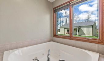 13265 Whitefeather Trl, Anna, OH 45302