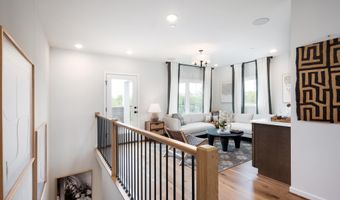317 CALVERT Ave, Alexandria, VA 22301