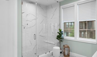 43442 CROSON Ln 100, Ashburn, VA 20148