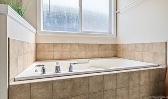 4424 E Arborvitae Dr, Boise, ID 83716