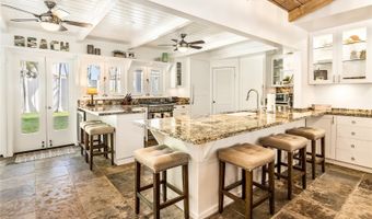 1036 Mokulua Dr, Kailua, HI 96734