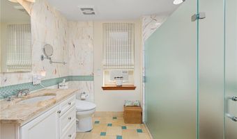341 Thames St S-104, Bristol, RI 02809
