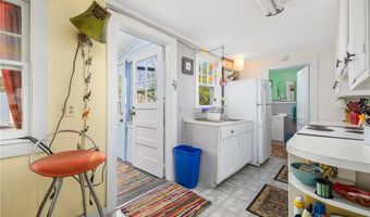 44 Kilburn St, Charlestown, RI 02813