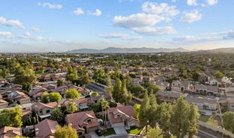 5759 W DRAKE Ct, Chandler, AZ 85226