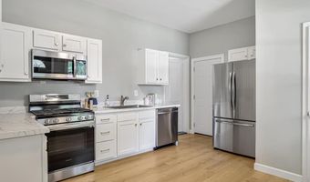 1734 Seminary St, Alton, IL 62002