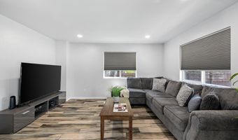 5816 PARKSIDE Dr, Cheyenne, WY 82009
