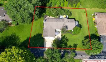 5 Fairway Dr, Arden, NC 28704