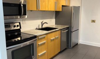 2059 HUNTINGTON Ave 111, Alexandria, VA 22303