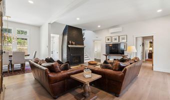 239 Hunter Way, Falmouth, ME 04105